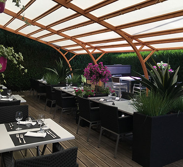 Salle de restaurant moderne le Senso Ville-en-Sallaz